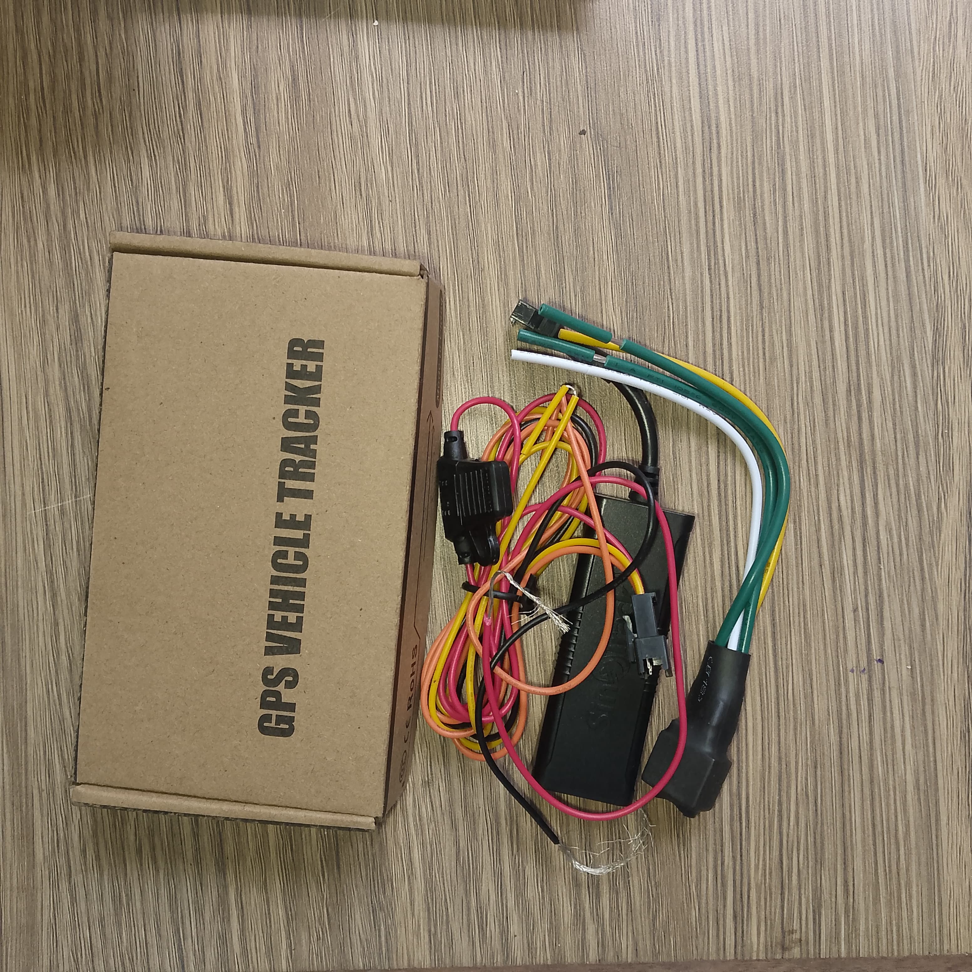 GPS sinoTrack ST-901W – GSM/GPRS/GPS pour véhicules (Cameroun)